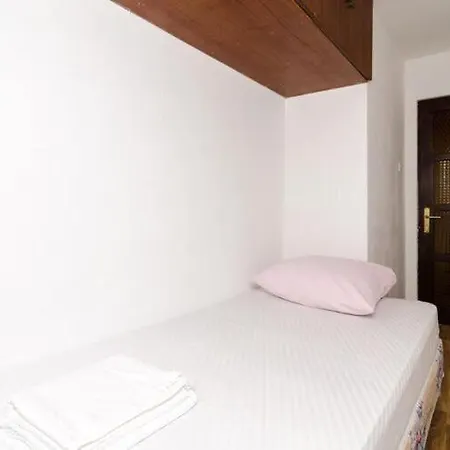 La Marina - Triplex Three Bedroom *